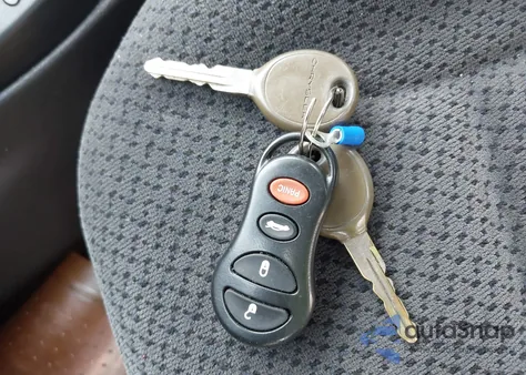 2004 Chrysler Sebring Lx z USA, uszkodzony, nr VIN 1C3EL46X24N217314